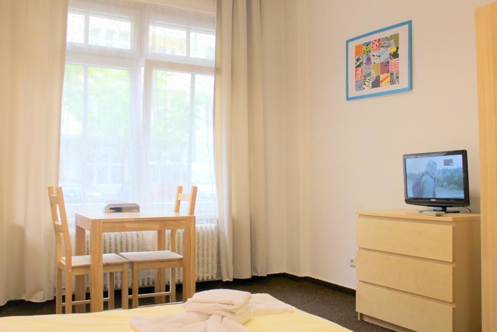 Pension Central Hostel ברלין מראה חיצוני תמונה