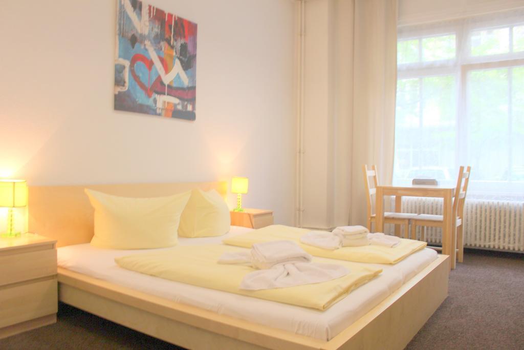 Pension Central Hostel ברלין מראה חיצוני תמונה
