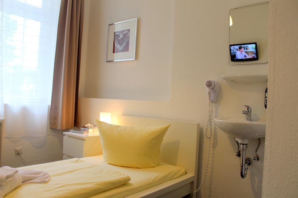 Pension Central Hostel ברלין מראה חיצוני תמונה