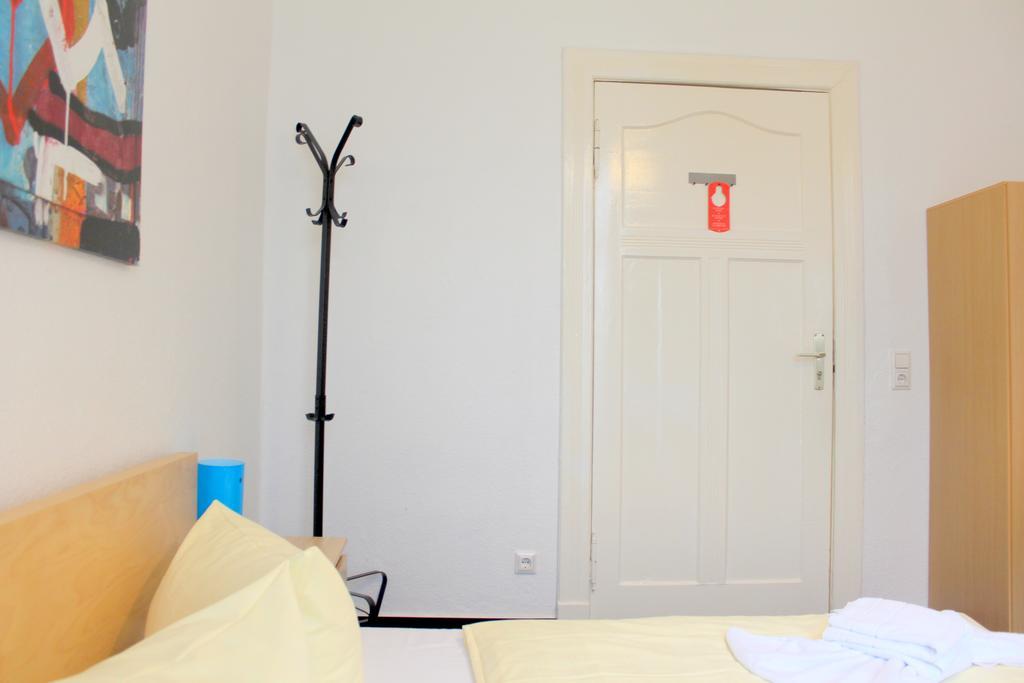 Pension Central Hostel ברלין מראה חיצוני תמונה